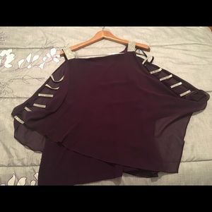 Dress shirt with open slats on the side